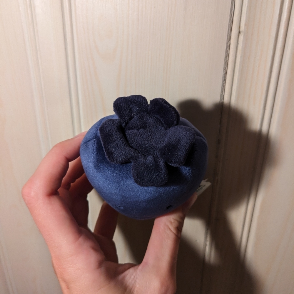 Rare And Retired Blueberry Jellycat - Picture 2 of 3